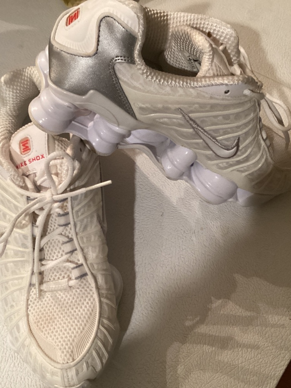 Nike Shox R4 White Metallic Silver Women's 8